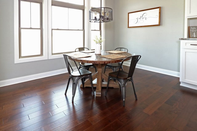 Read more about the article What to Consider When Choosing a Hardwood Flooring Installer