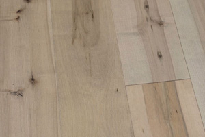 wide plank maple flooring